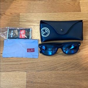 Blue Raybands Unisex With Case